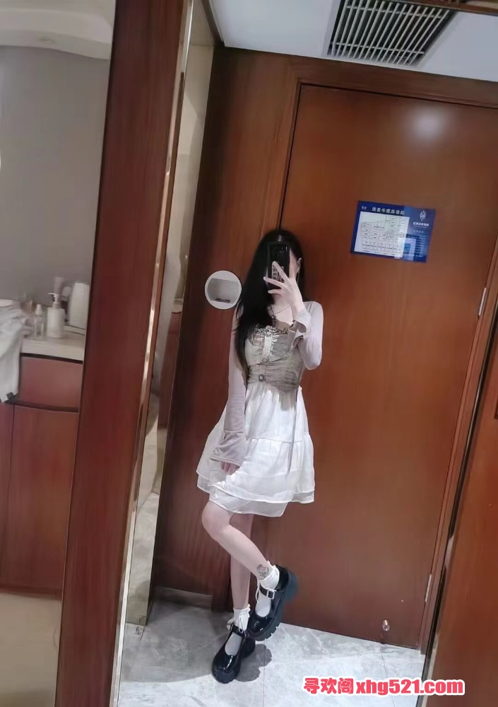 154147w8jjr0p9m009fn9c.jpg