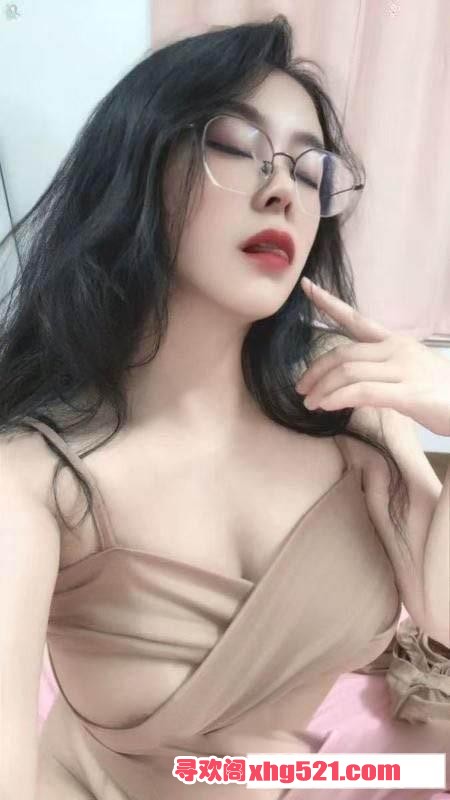 153225gy0drq988zvrv0u8.jpg